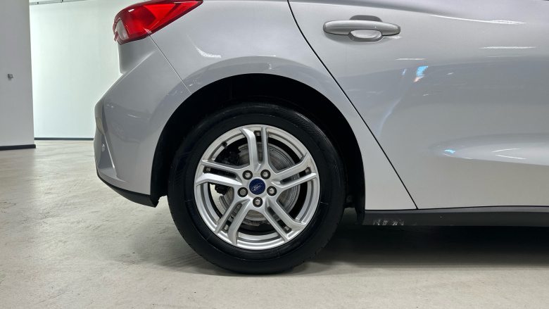 Ford Focus 1.5 EcoBlue 120 Zetec 5dr Diesel Hatchback